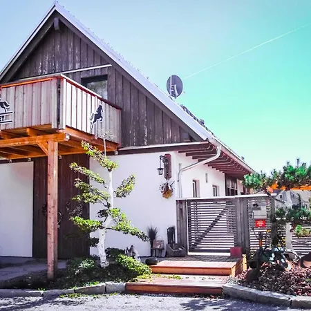 Amd Alojamento de Acomodação e Pequeno-almoço Stang bei Hatzendorf