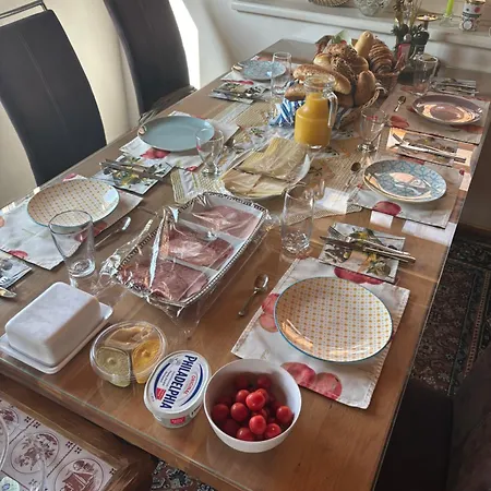 ベッド・アンド・ブレックファスト Amd *