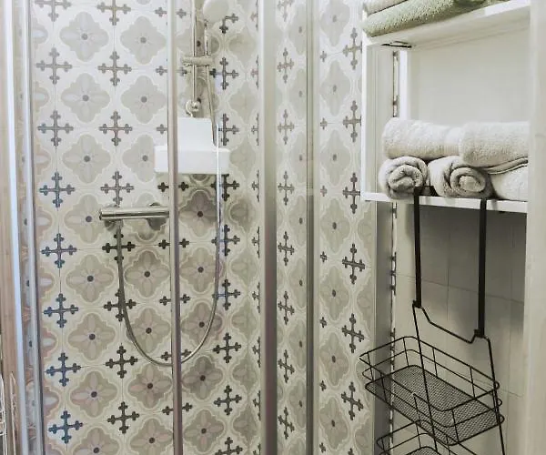 ベッド・アンド・ブレックファスト Amd